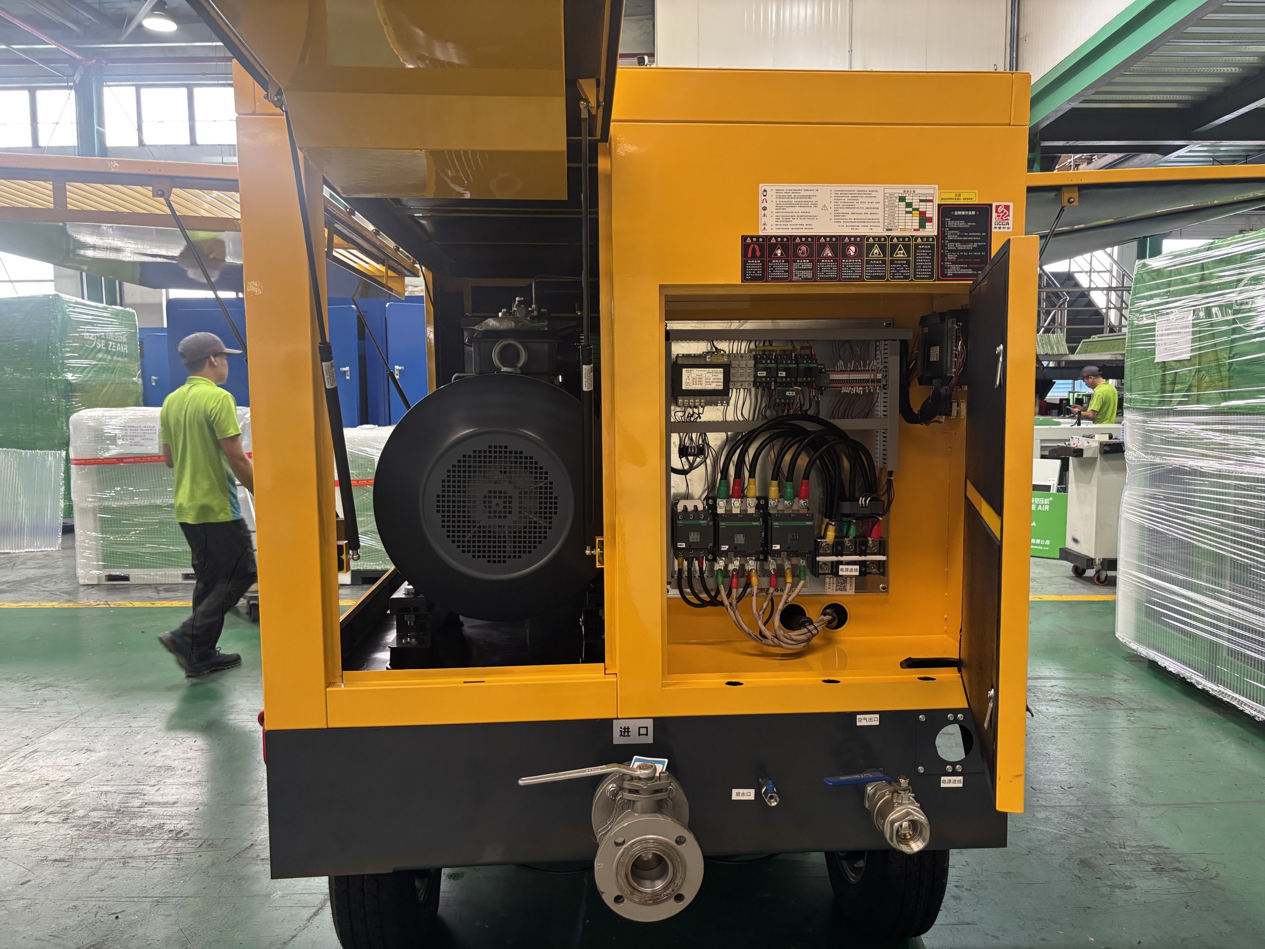 Real photos of SEIZEAIR diesel mobile units